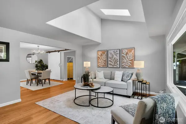 12117 NE 143rd Place, Kirkland, WA 98034