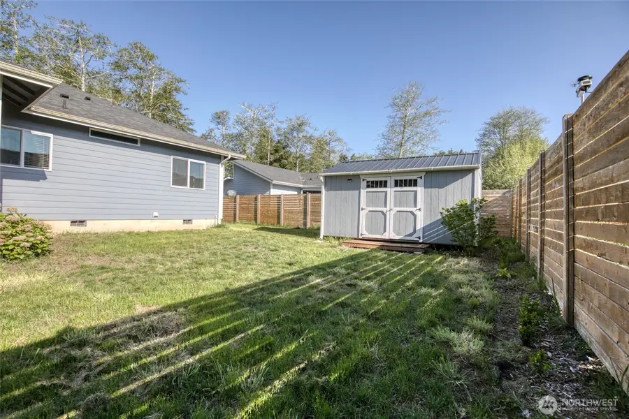 208 Fisher Avenue Ne, Ocean Shores, WA 98569 - #2