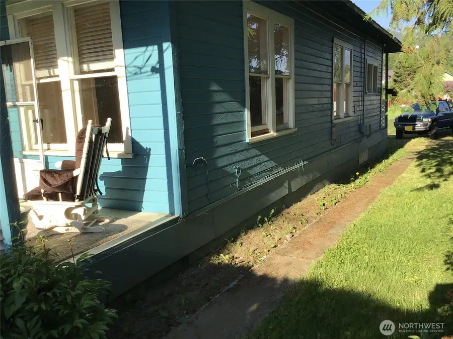 7279 B Avenue, Concrete, WA 98237 - #3