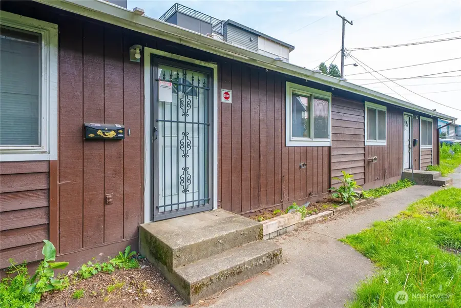 6919 Carleton Avenue S, Seattle, WA 98108 - #3