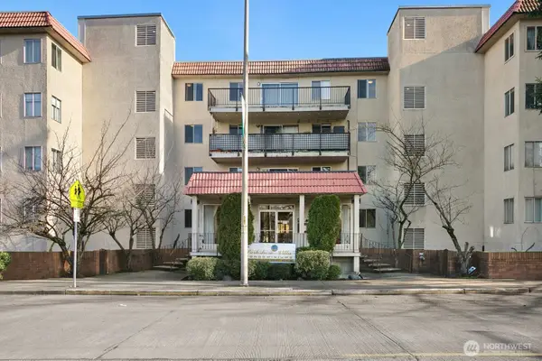 9030 Seward Park Avenue S #411, Seattle, WA 98118