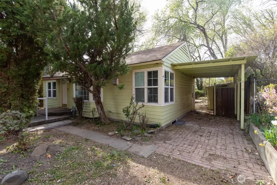 910 25th Avenue, Yakima, WA 98902 - #2