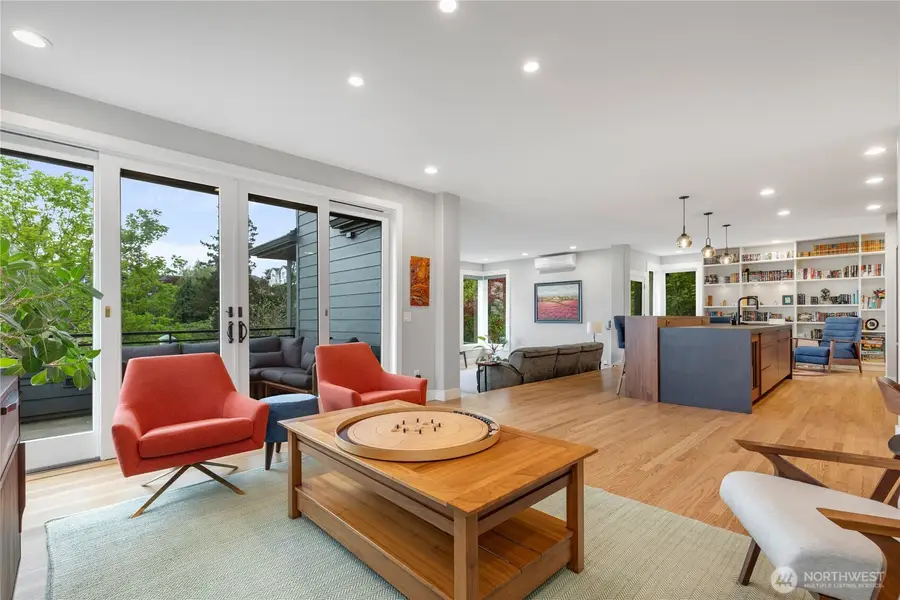 1803 Bigelow Avenue N, Seattle, WA 98109 - #2