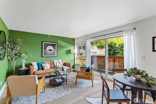 4219 Whitman Avenue N #2, Seattle, WA 98103