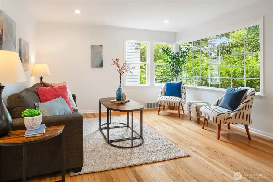 4718 49th Avenue Sw, Seattle, WA 98116 - #3