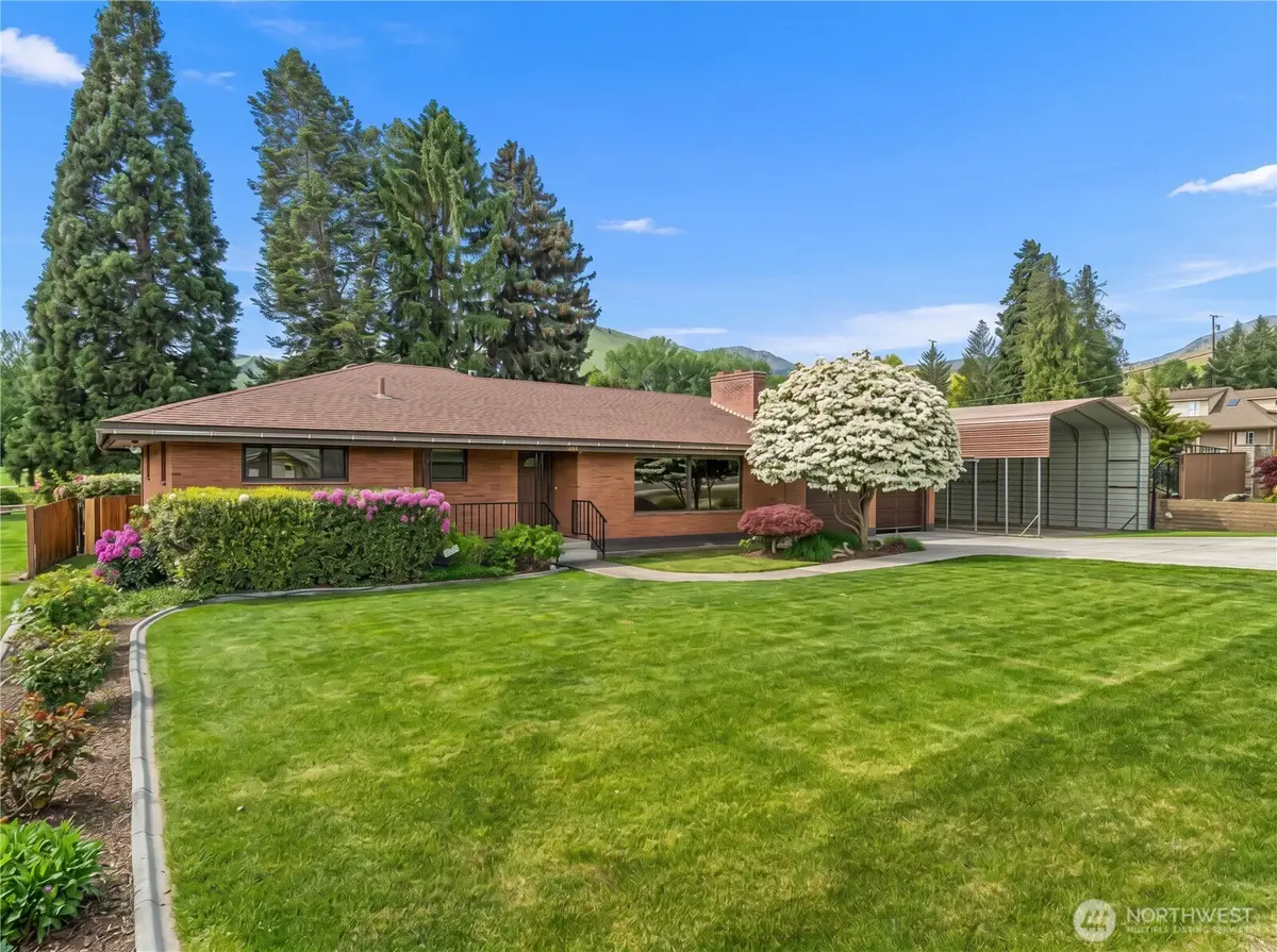 1909 Springwater Avenue, Wenatchee, WA 98801 - #1