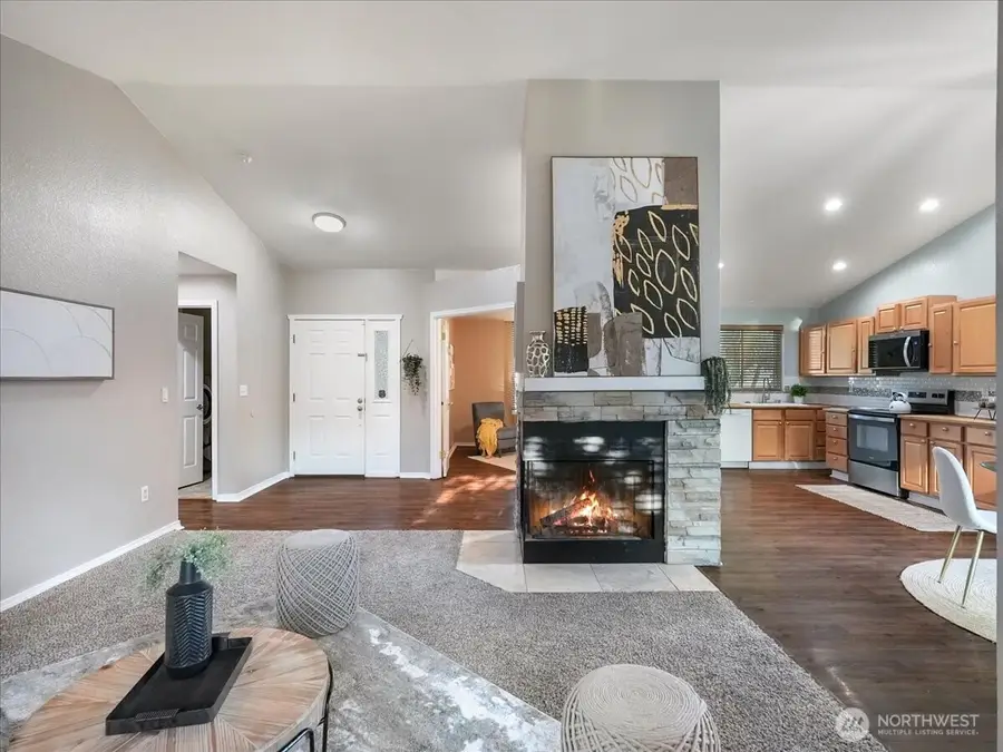 28123 230 Avenue Se, Maple Valley, WA 98038 - #3