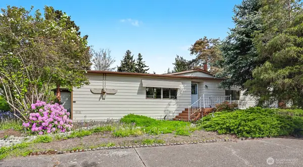 23809 Lake Drive E, Bothell, WA 98021