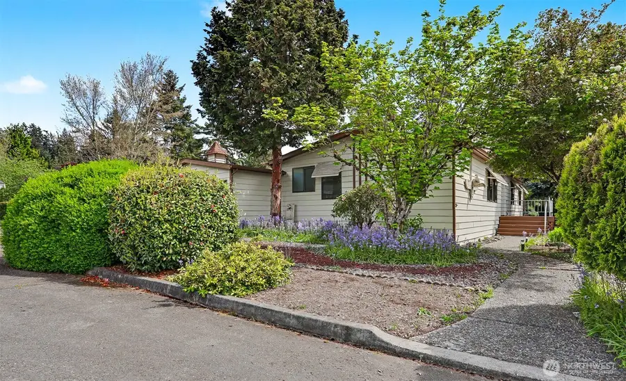 23809 Lake Drive E, Bothell, WA 98021 - #2