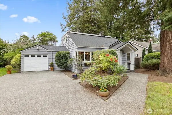 1711 NE 113th Street, Seattle, WA 98125