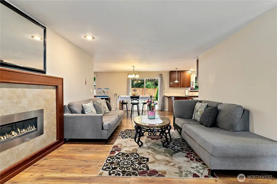 15902 Woodland Avenue E, Puyallup, WA 98375 - #2