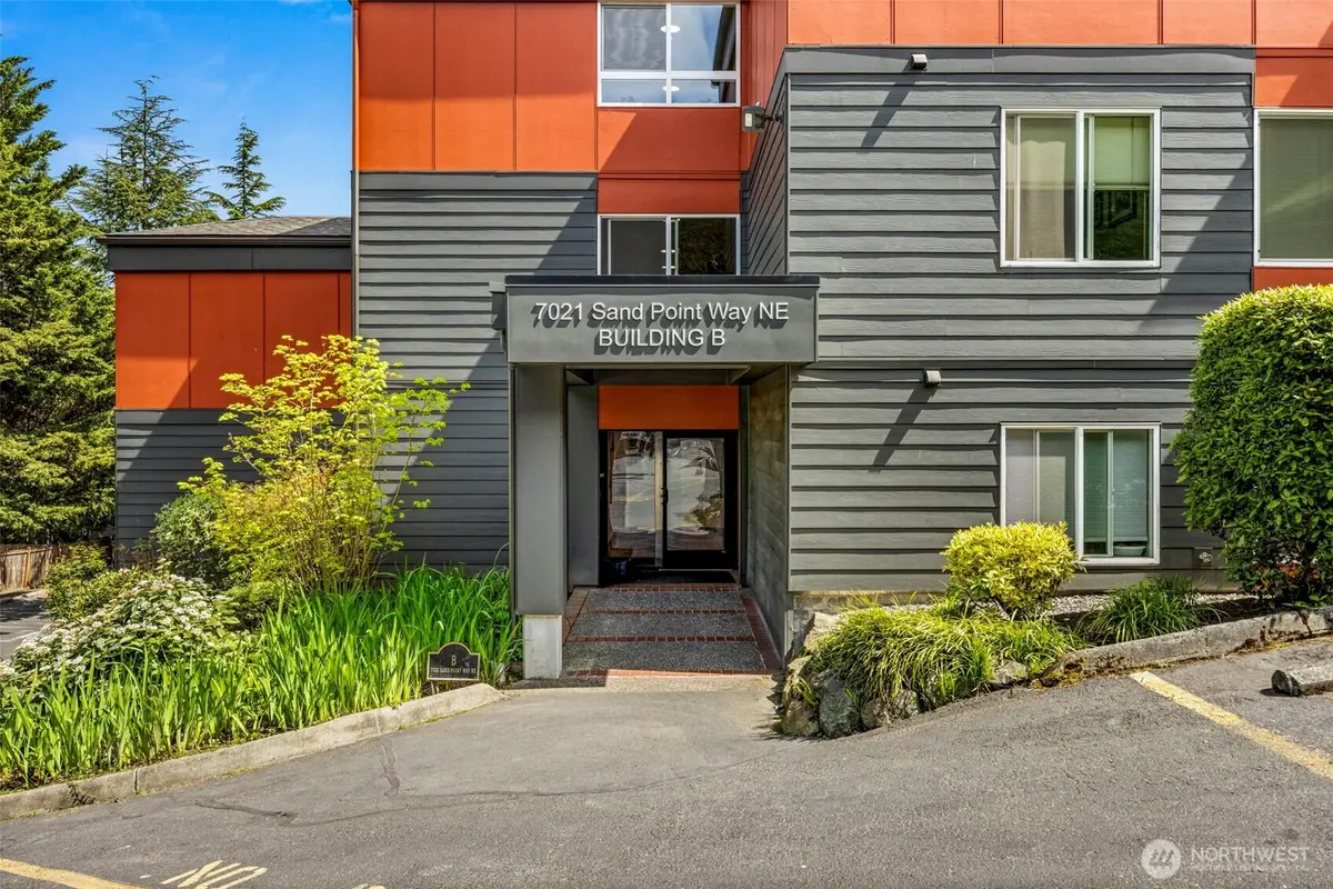 7001 Sand Point Way Ne #B212, Seattle, WA 98115 - #1