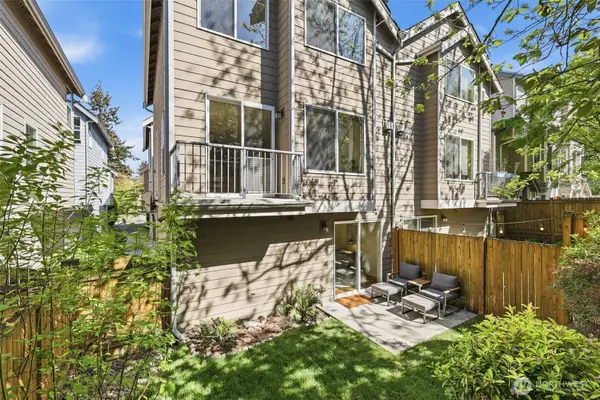 9243 Ashworth Avenue N #B, Seattle, WA 98103