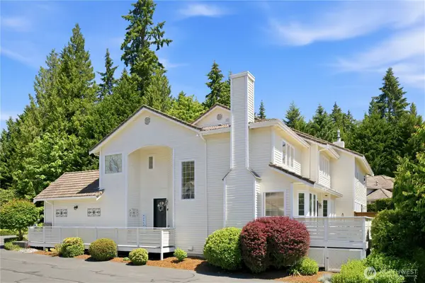2000 Village Green Drive #26, Mill Creek, WA 98012