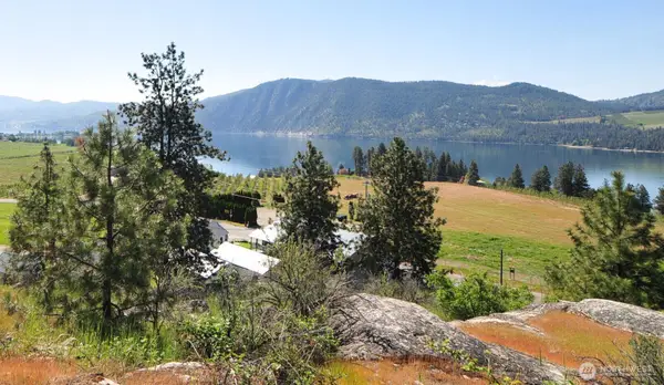 553 Summit Boulevard, Manson, WA 98831