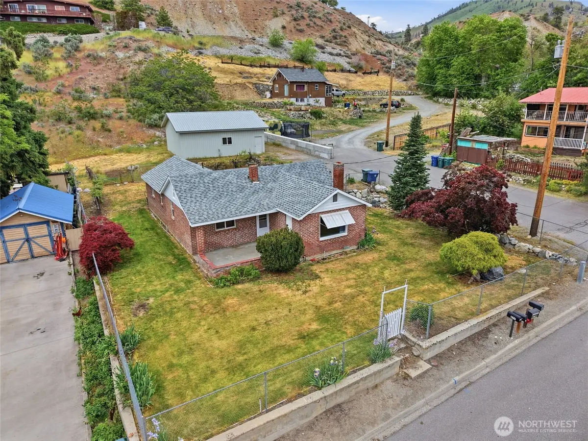 233 E Gibson, Chelan, WA 98816 - #1