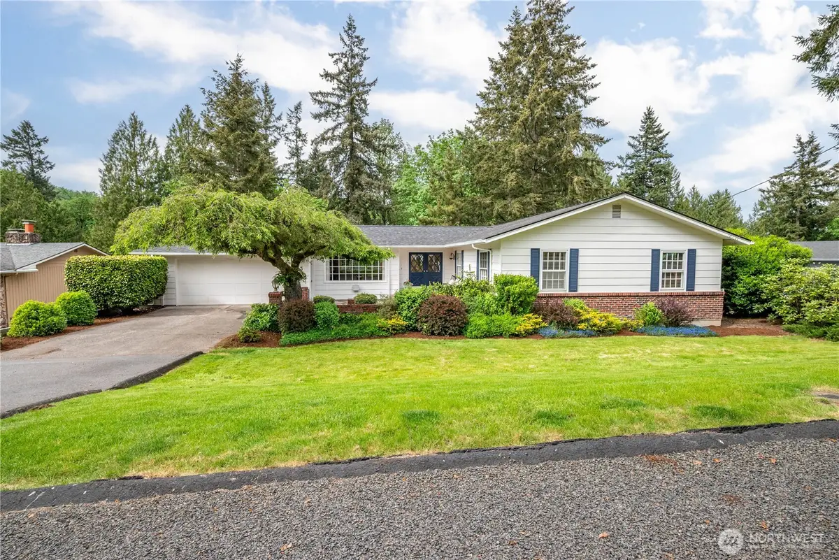 303 E Cedar Lane, Longview, WA 98632 - #1