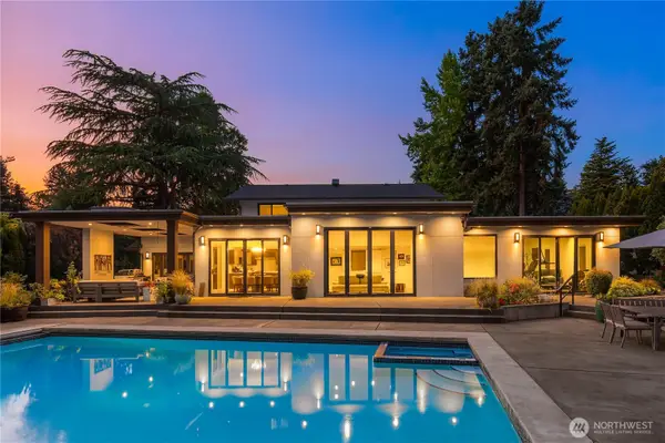 8425 NE 22nd Place, Clyde Hill, WA 98004