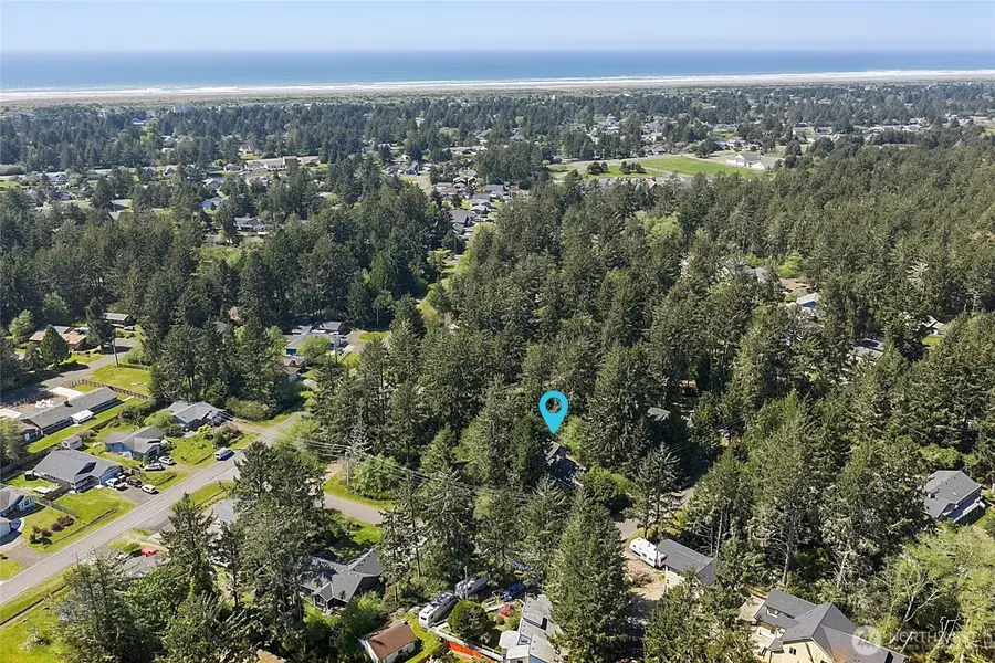419 Draconis Avenue Se, Ocean Shores, WA 98569 - #3