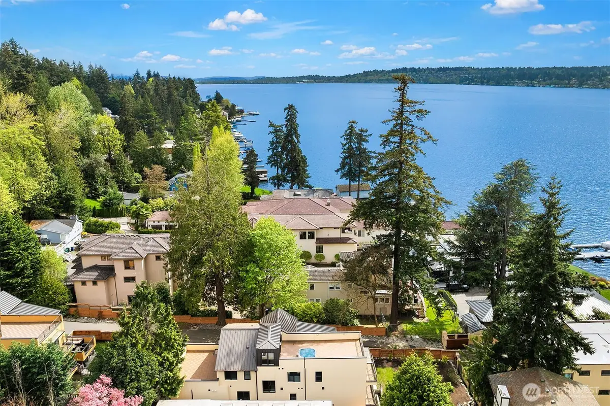 13327 Holmes Point Drive Ne, Kirkland, WA 98034 - #1