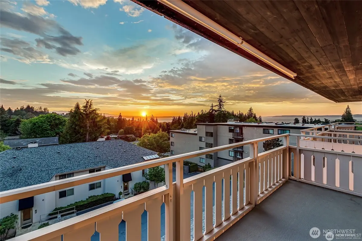 1110 5th Avenue S #402, Edmonds, WA 98020 - #1