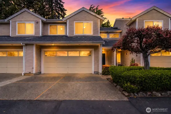 4714 Fairwood Blvd Ne #703, Tacoma, WA 98422