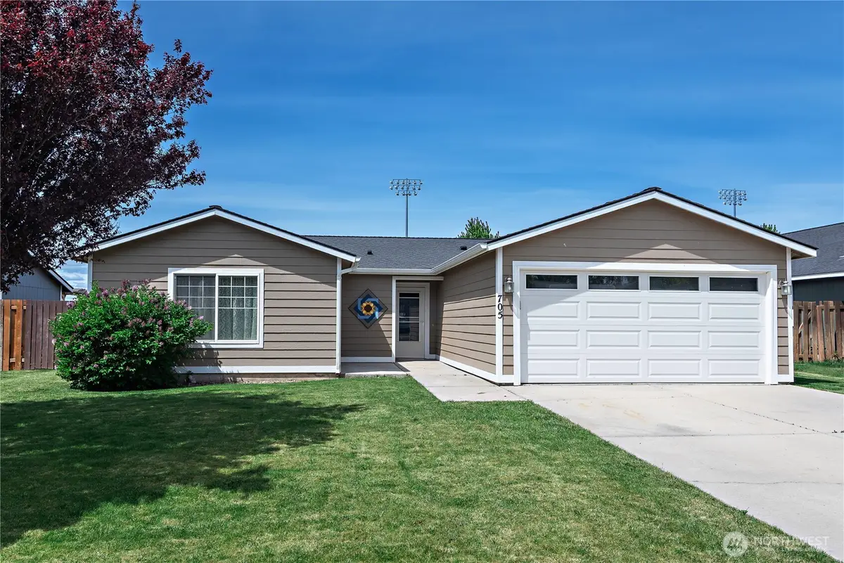 705 N Spokane Street, Kittitas, WA 98934 - #1