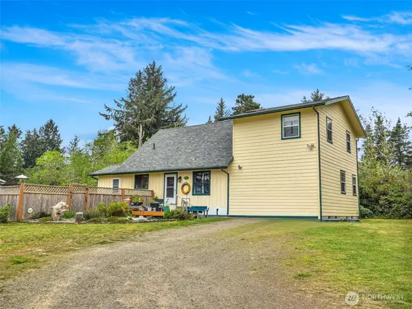 2104 272nd Street, Ocean Park, WA 98640