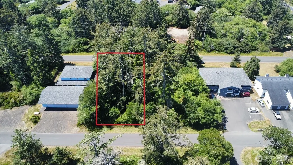 655 Sunset Avenue Ne, Ocean Shores, WA 98569 - #1