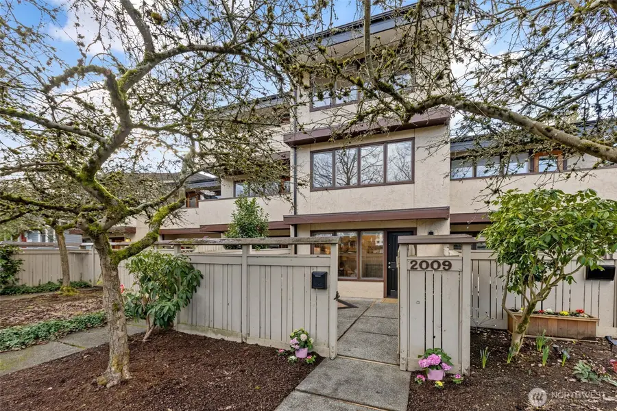 2009 42nd Avenue E, Seattle, WA 98112 - #3