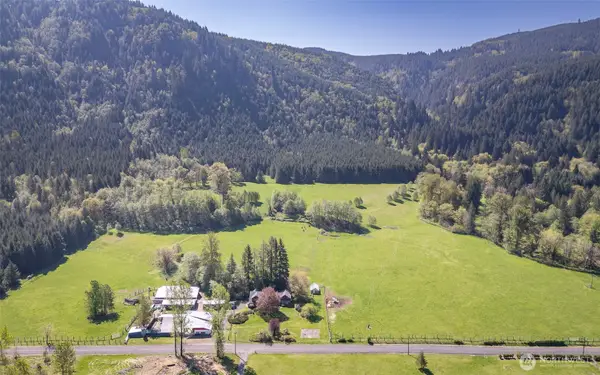 296 Dodge Road, Morton, WA 98356