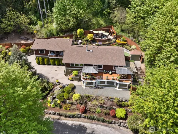 9825 Glory Drive Se, Olympia, WA 98513