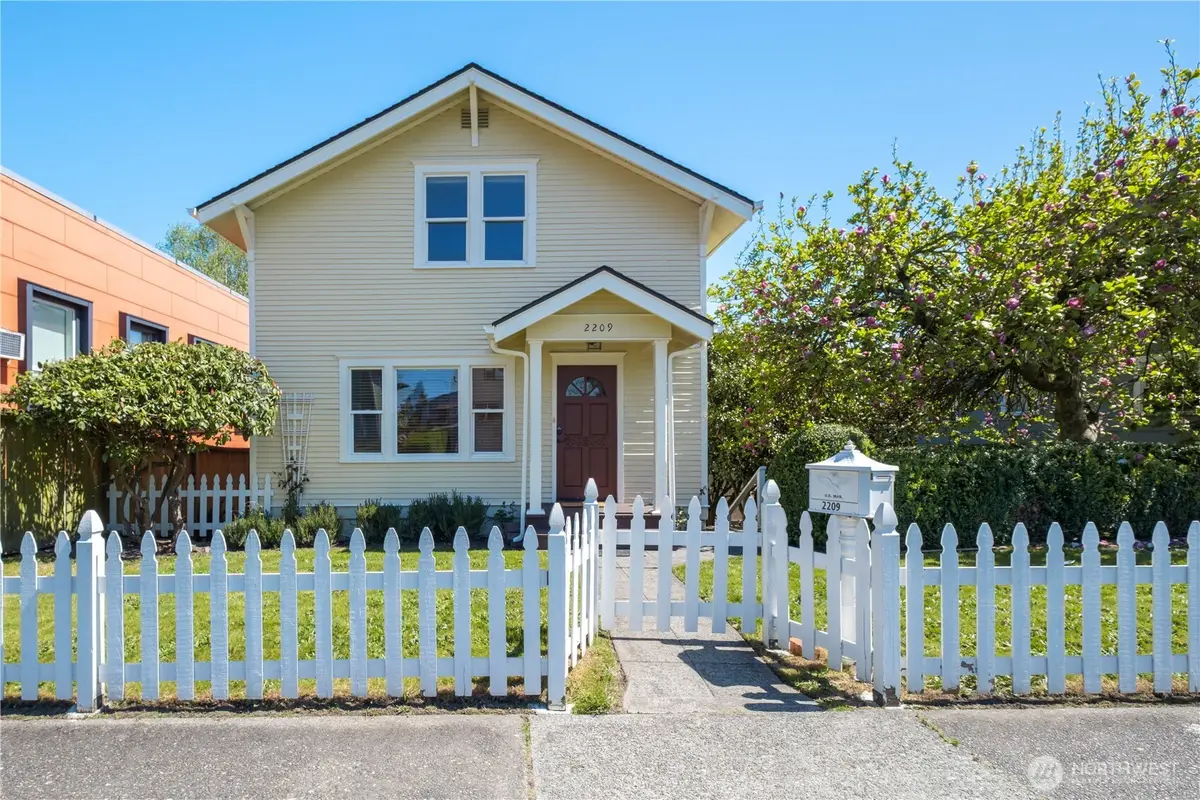 2209 Wetmore Ave, Everett, WA 98201 - #1