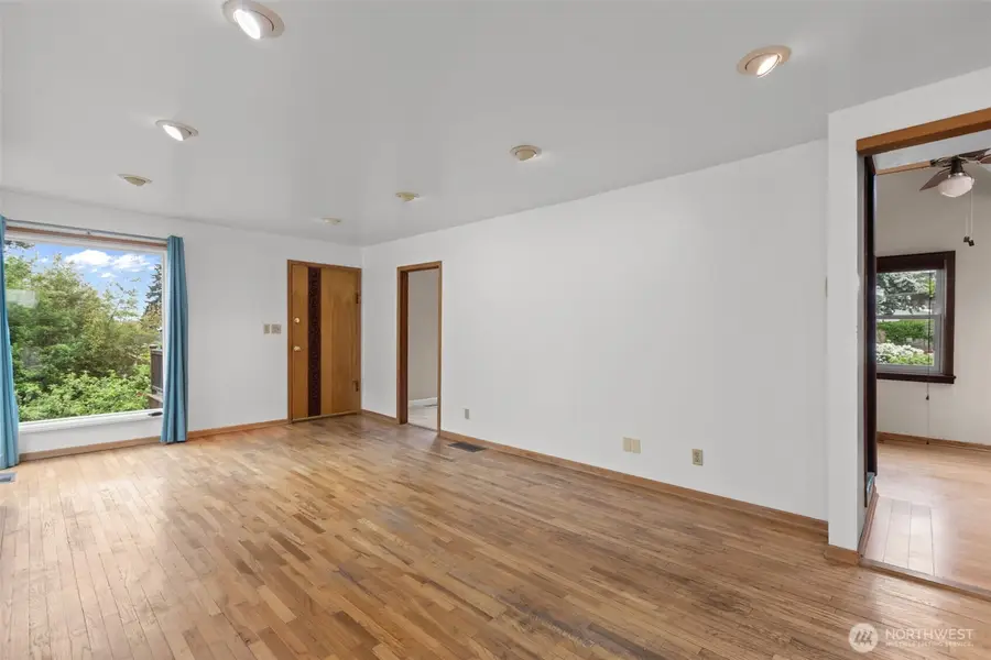 7123 32nd Avenue Sw, Seattle, WA 98126 - #3