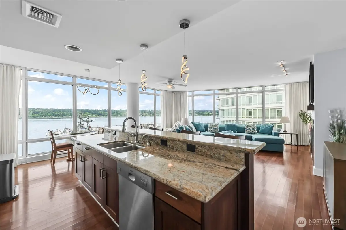 360 Washington Avenue #405, Bremerton, WA 98337 - #1
