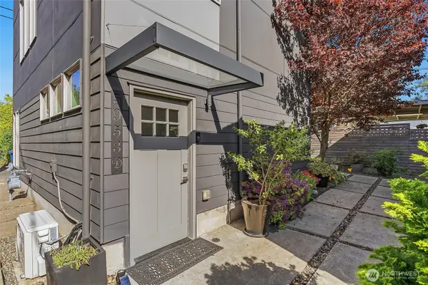 5953 Fauntleroy Way Sw #D, Seattle, WA 98136