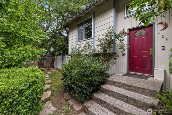 608 SE School, Lacey, WA 98503