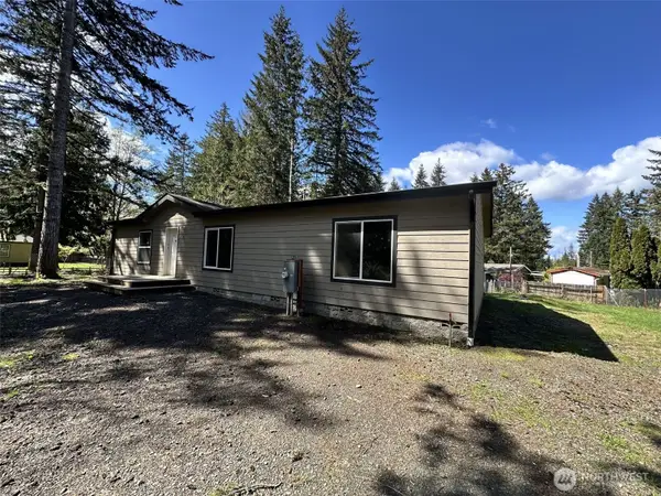 21 E Eastlake Dr, Shelton, WA 98584