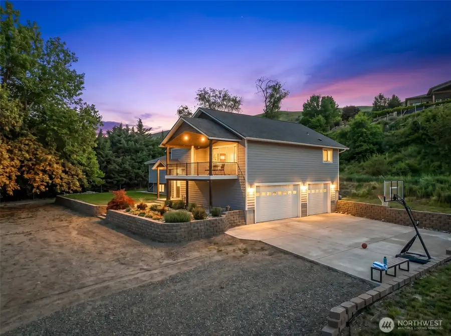 64 Spurlock Lane, Monitor, WA 98836 - #2