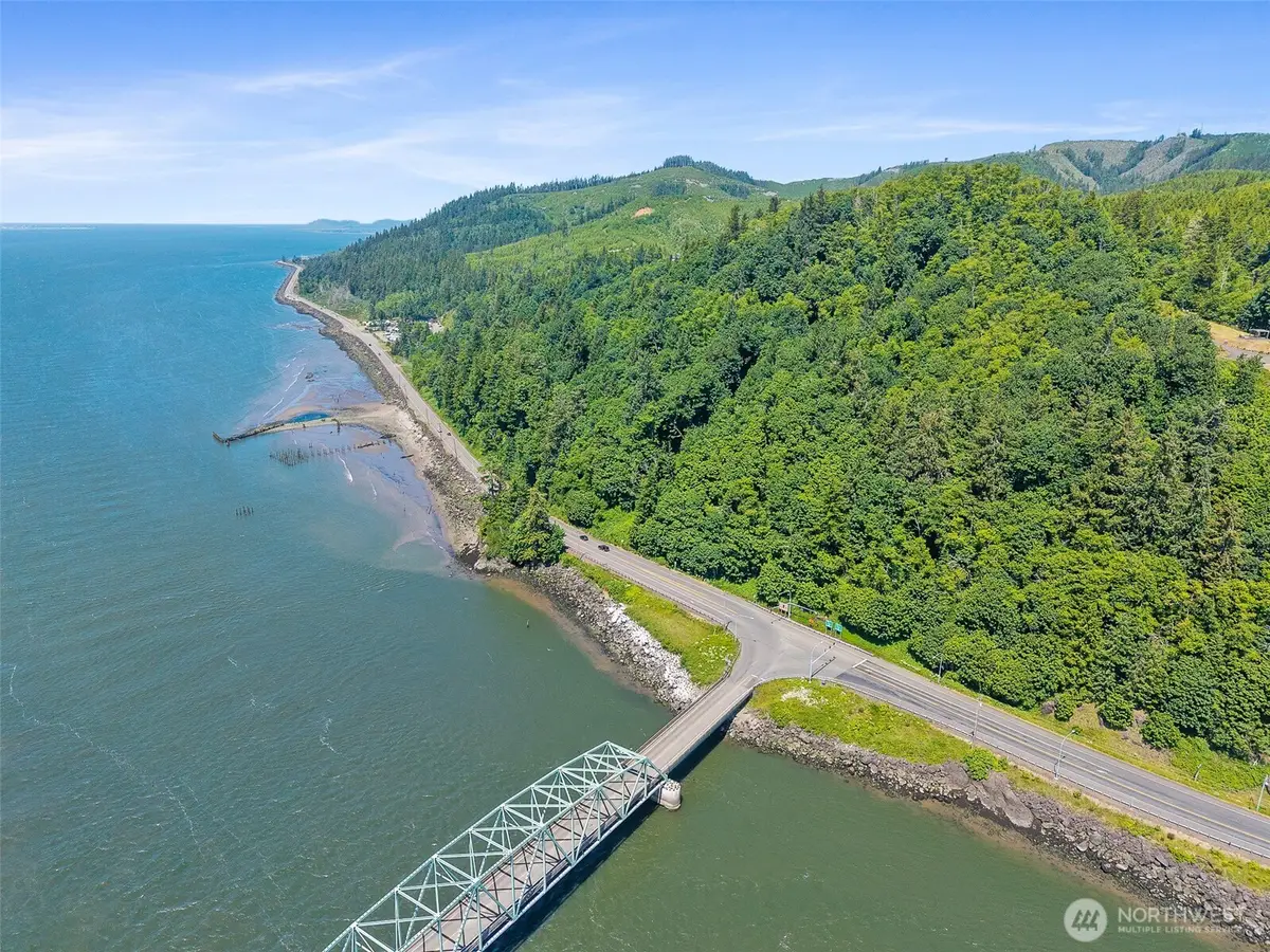 128 State Route 101 Lots 4b + 8, Chinook, WA 98614 - #1