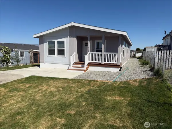 402 Maple Avenue #52, Sunnyside, WA 98944