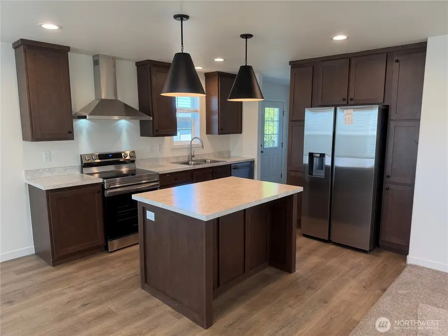 402 Maple Avenue #10, Sunnyside, WA 98944 - #3