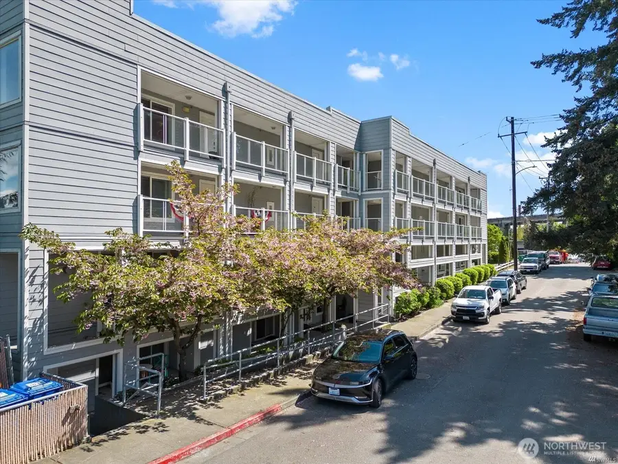 3318 30th Avenue Sw #B409, Seattle, WA 98126 - #2