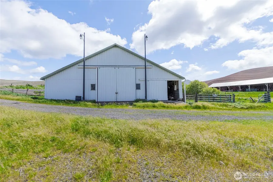 950 Lewis Peak Road, Waitsburg, WA 99361 - #2