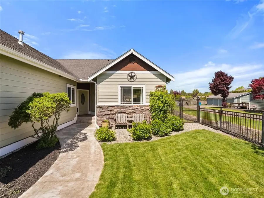 1301 Park Avenue, Puyallup, WA 98372 - #3