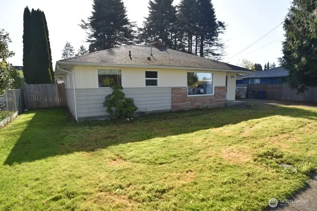 614 S Pine Street, Burlington, WA 98233 - #1