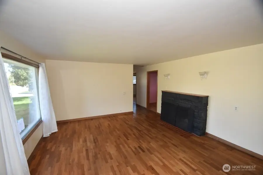 614 S Pine Street, Burlington, WA 98233 - #2