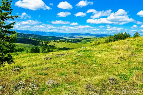 61 Janet Marie Road, Tonasket, WA 98855