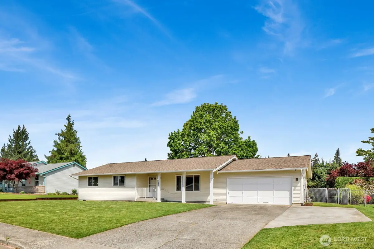 811 Vine Cir, Lynden, WA 98264 - #1