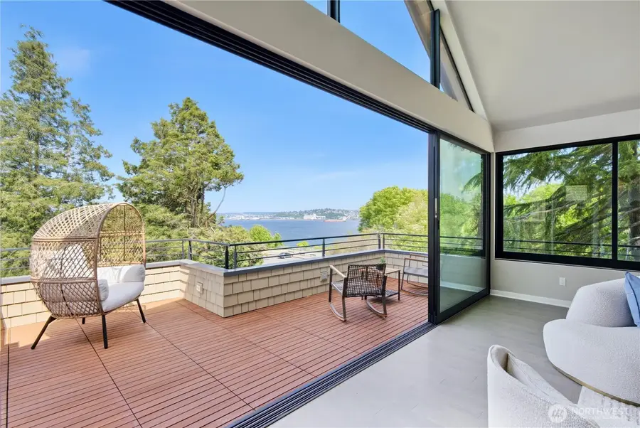 1311 Palm Avenue Sw, Seattle, WA 98116 - #2